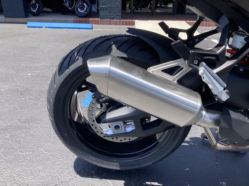 2025 BMW S 1000 XR 