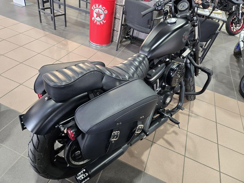 2022 HARLEY SPORTSTER IRON 883 Image 6