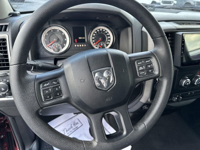 Used 2016 RAM 1500 ExpressImage 16