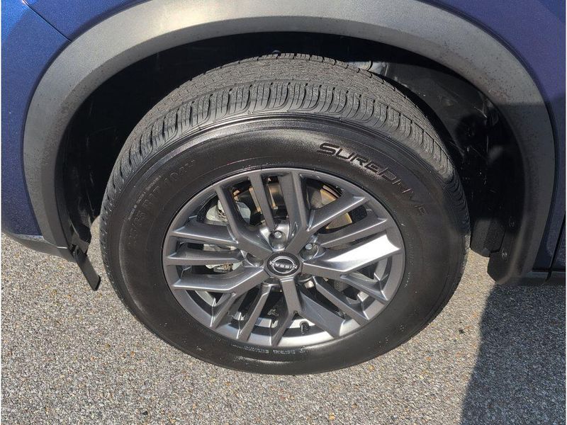 Used 2023 Nissan Rogue SImage 9