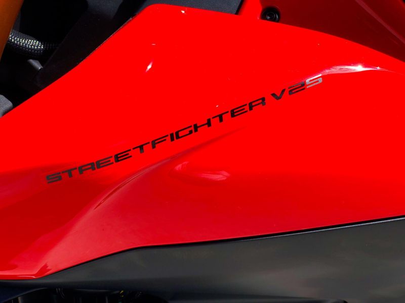 New 2026 Ducati STREETFIGHTER V2 S 896 Image 27