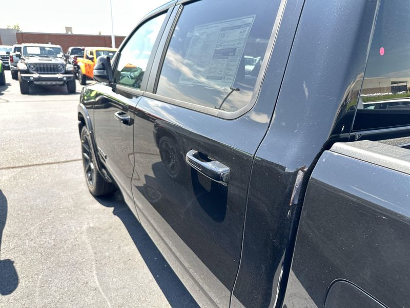 New 2025 RAM 1500 Laramie Crew Cab 4x4 5