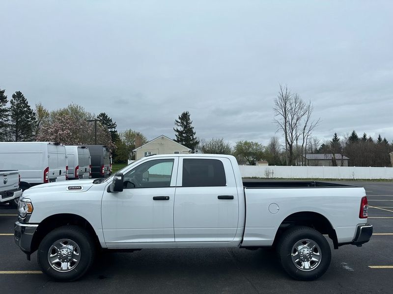 2024 RAM 2500 Tradesman Crew Cab 4x4 6