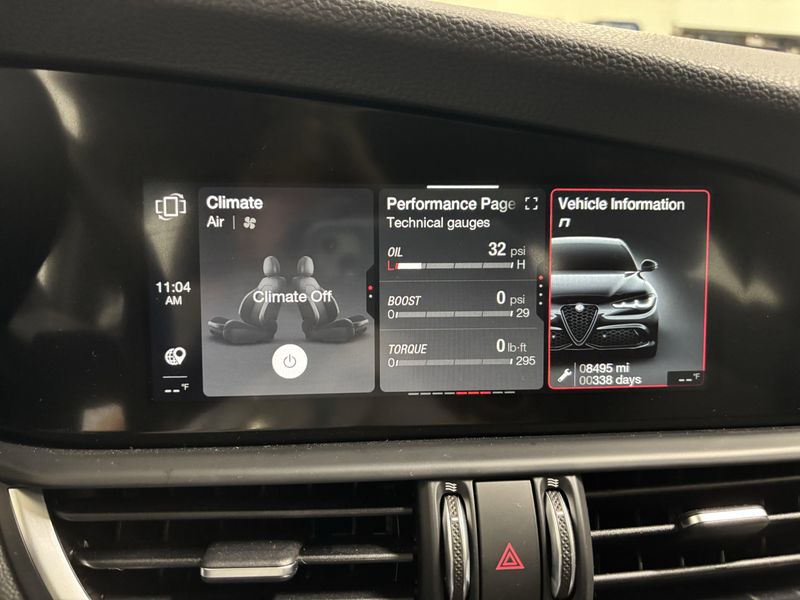 2024 Alfa Romeo Giulia Ti Q4 AWD w/Sunroof/Nav/Activ AsstImage 27