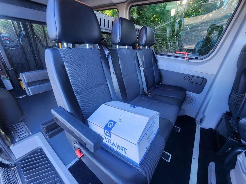 2017 Mercedes-Benz Sprinter 2500 Standard Roof V6Image 25