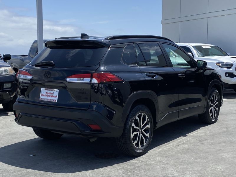 2023 Toyota Corolla Cross Hybrid SEImage 4