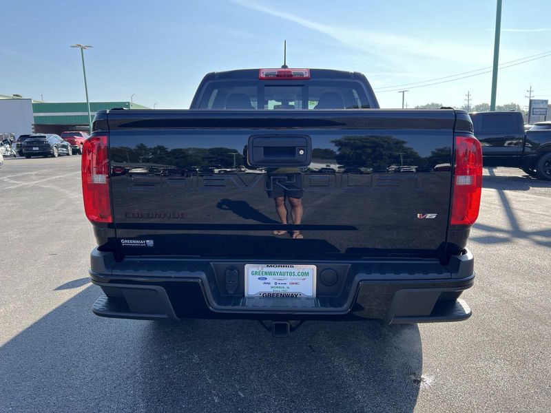 2022 Chevrolet Colorado LT photo 7