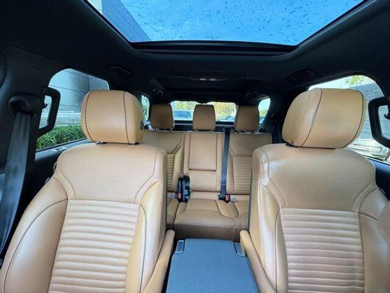 Used 2019 Land Rover Discovery HSE