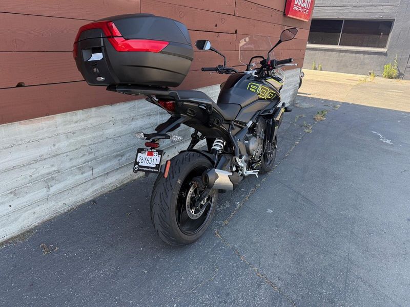 2025 Triumph TIGER 800 SPORT 