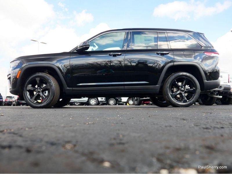 New 2026 Jeep Grand Cherokee Limited 4x4