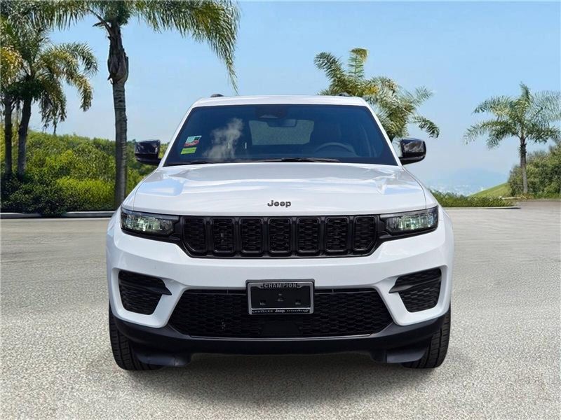Used 2024 Jeep Grand Cherokee Altitude X 4x4