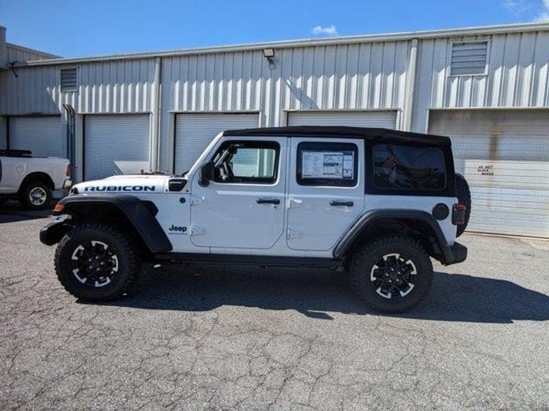 new 2023 Jeep Wrangler in Cockeysville MD l Baltimore Area