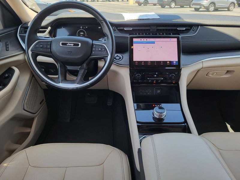 Used 2022 Jeep Grand Cherokee LimitedImage 31