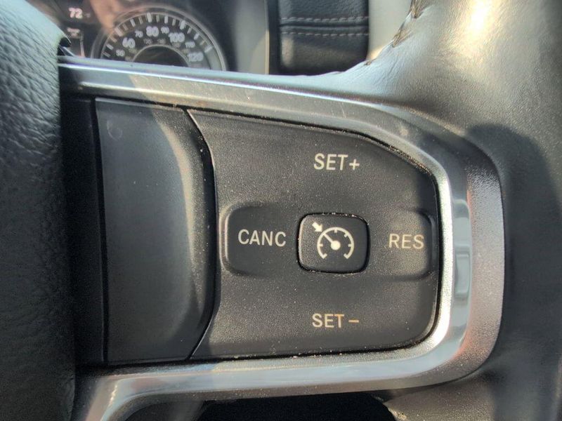 2022 RAM 1500 LaramieImage 24