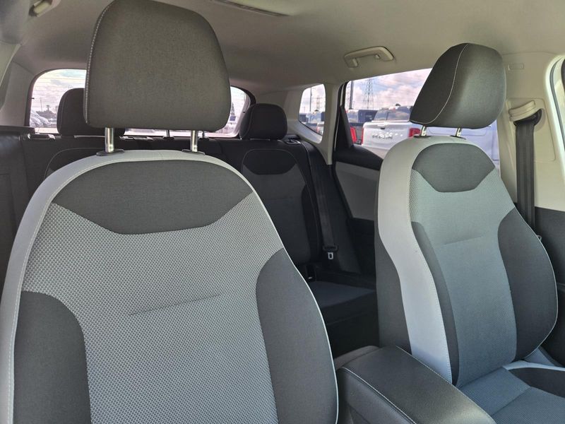 Used 2022 Volkswagen Taos S FWD