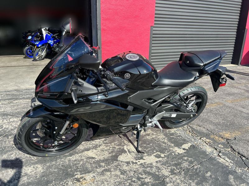 New 2026 Yamaha YZF-R3 ABS Image 18