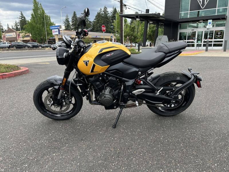 New 2026 Triumph TRIDENT 660 