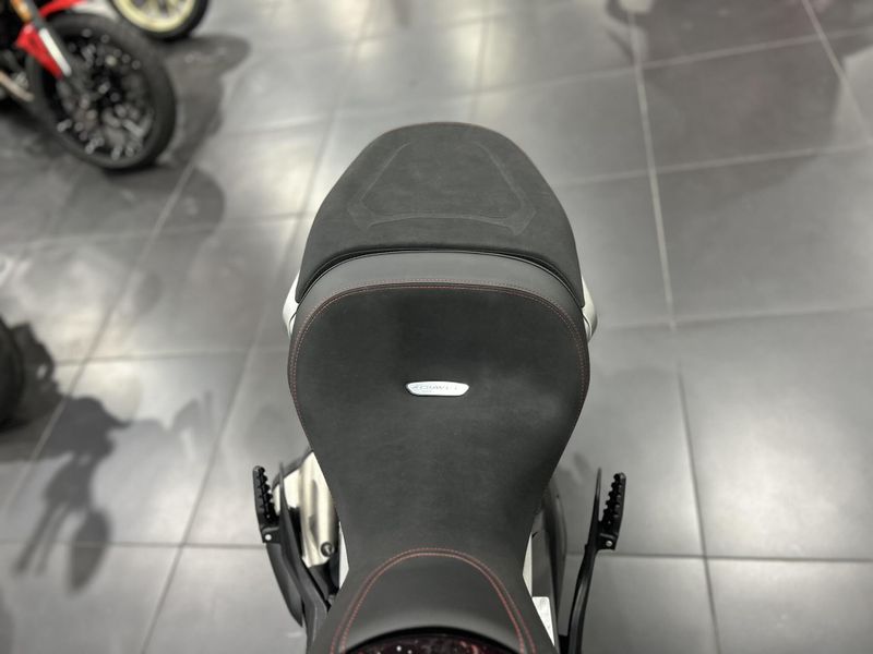 New 2026 Ducati X DIAVEL V4 Image 13
