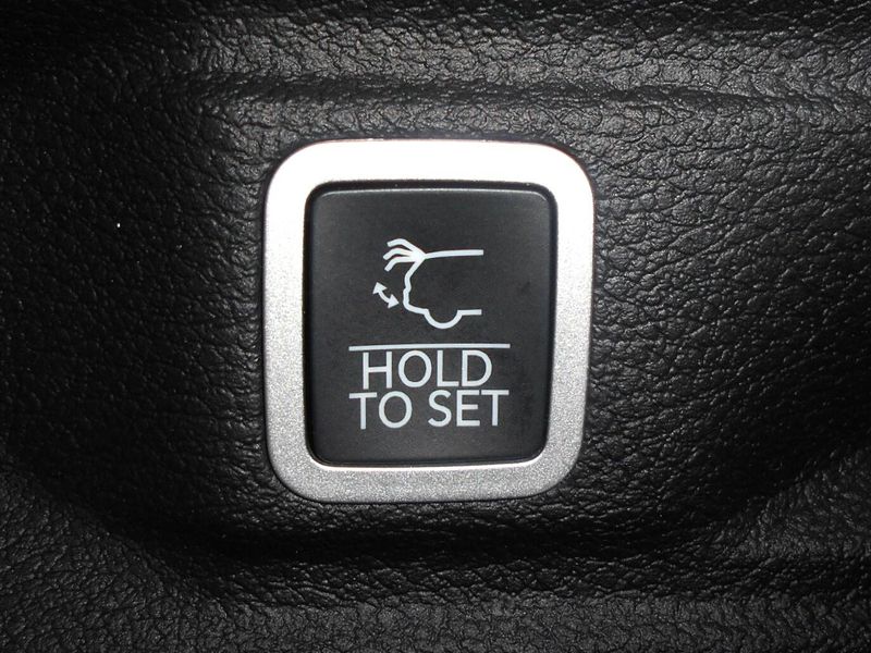 2025 Jeep Grand Cherokee L Limited 4x4Image 21