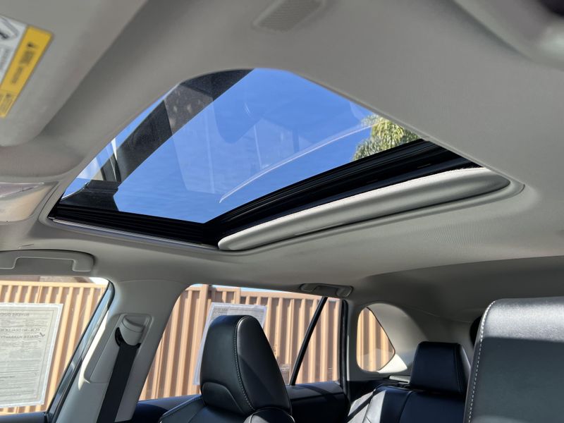 2023 Toyota RAV4 Hybrid XLE PremiumImage 17