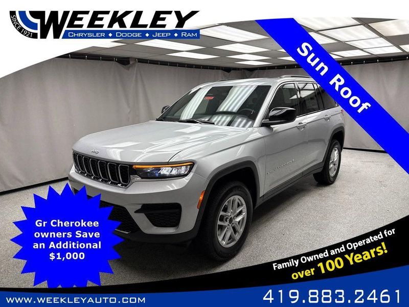 New 2025 Jeep Grand Cherokee Laredo X 4x4Image 1