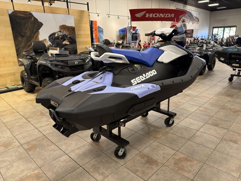New 2025 Sea Doo SPARK FOR 3 90 CONVENIENCE PACKAGE (SOUND SYSTEM) Image 17
