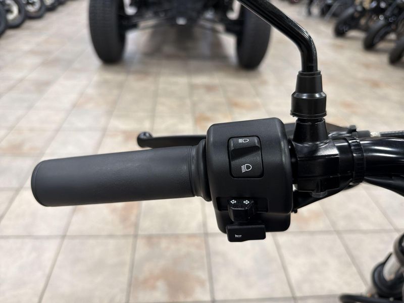 Used 2021 Yamaha BOLT R-SPEC Image 22