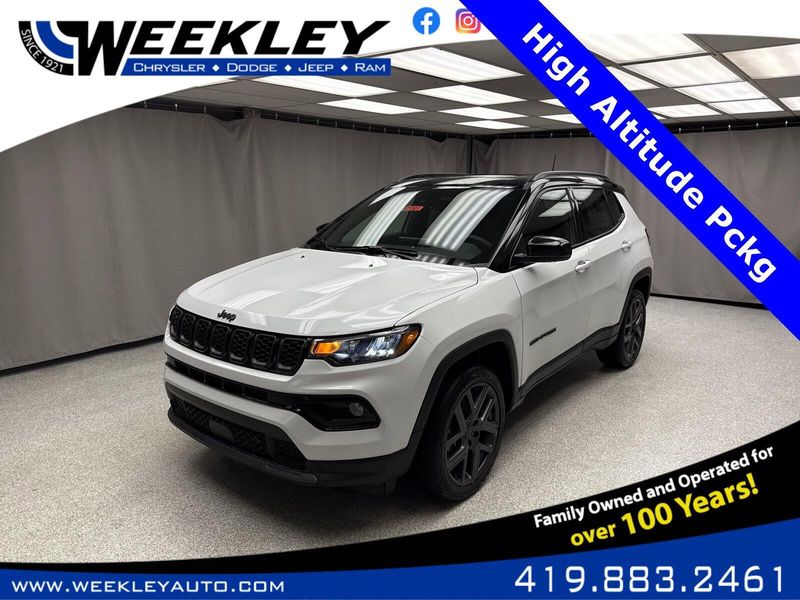New 2025 Jeep Compass Limited 4x4Image 1