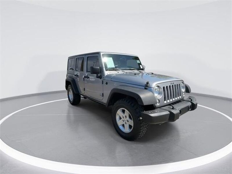 2016 Jeep Wrangler Unlimited Sport photo 2
