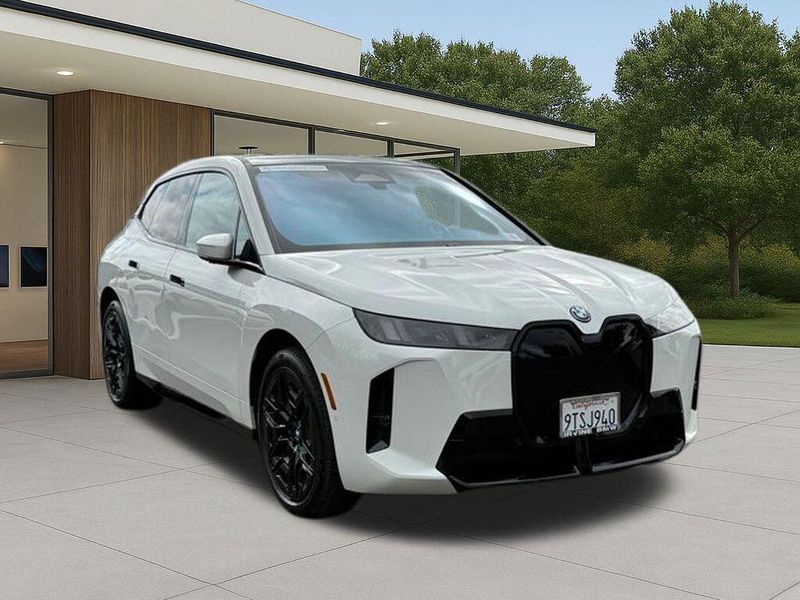 Used 2026 BMW iX xDrive60Image 6