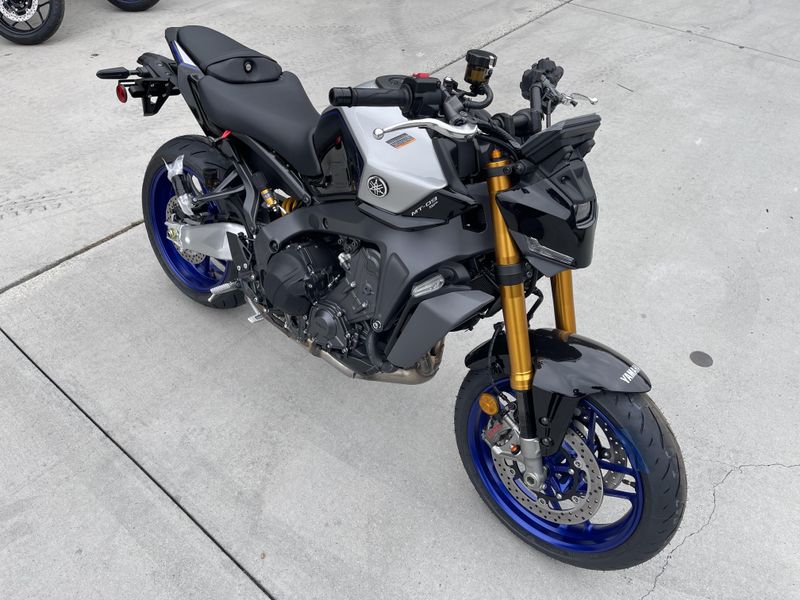 2025 Yamaha MT-09 SP Image 3