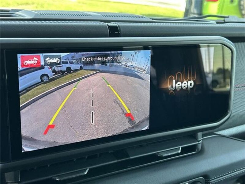 New 2025 Jeep Wrangler 4-door RubiconImage 20