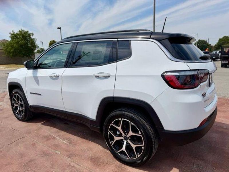 New 2026 Jeep Compass Limited 4x4Image 8