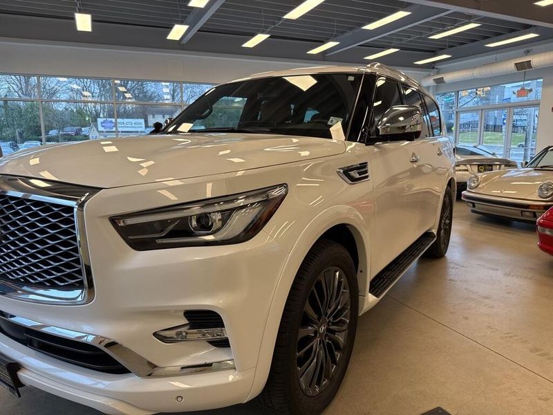 2022 INFINITI QX80 SensoryImage 4