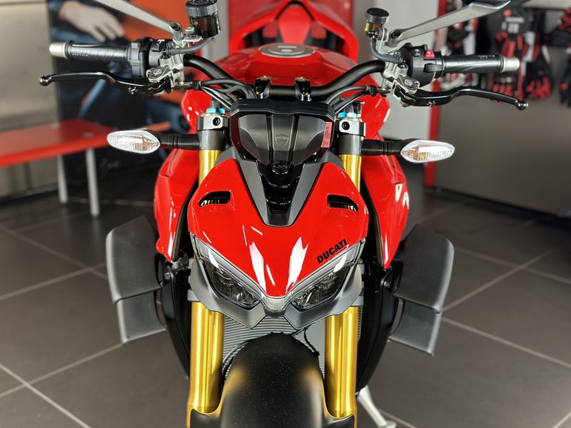 2024 Ducati STREETFIGHTER V4 SImage 4