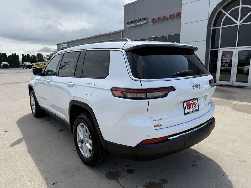 Used 2025 Jeep Grand Cherokee L LaredoImage 38