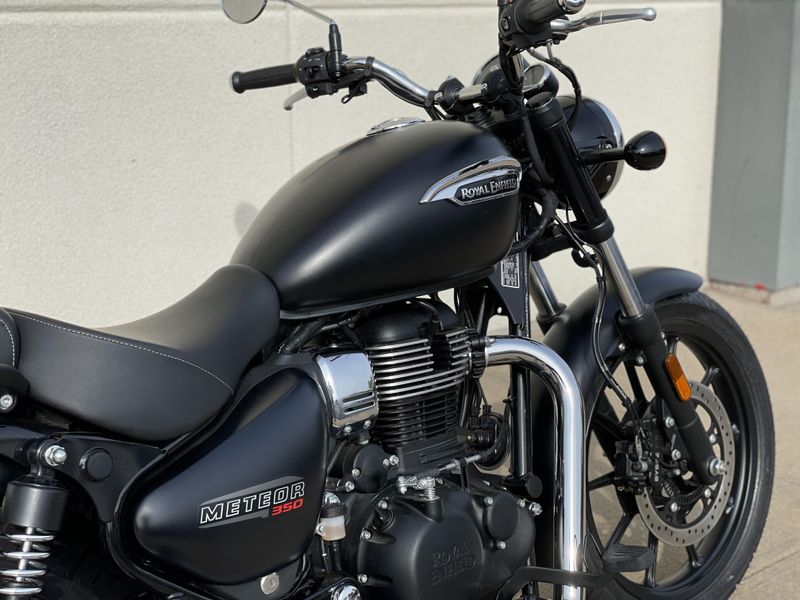 2023 Royal Enfield METEOR 350Image 6