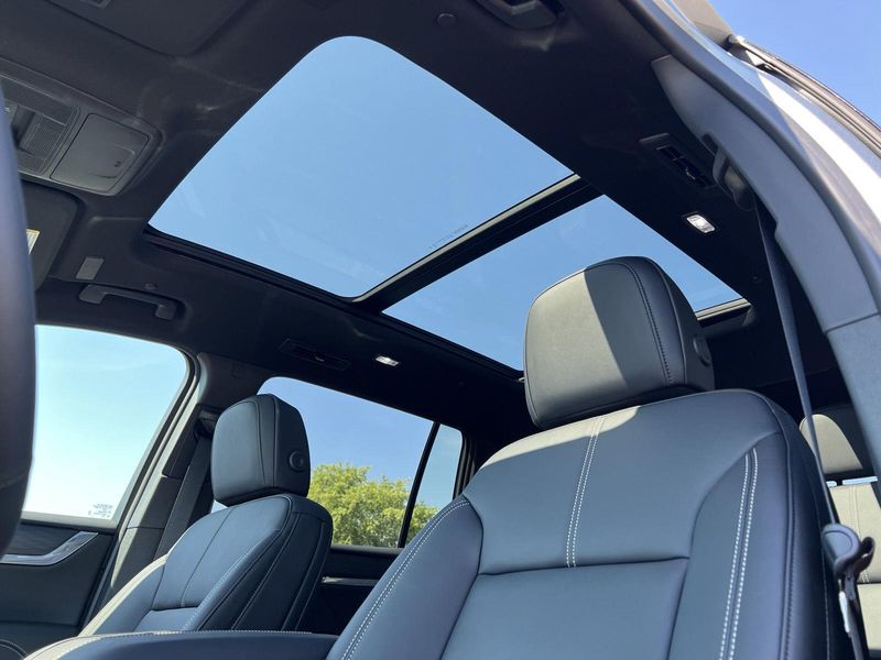 2026 Gmc Acadia Elevation photo 36