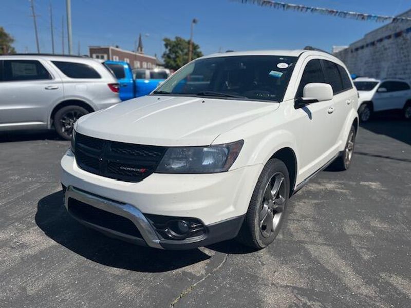 Used 2017 Dodge Journey Image 1
