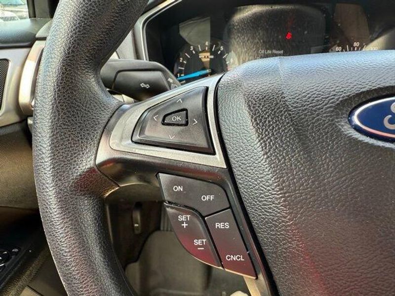 Used 2018 Ford Fusion SE