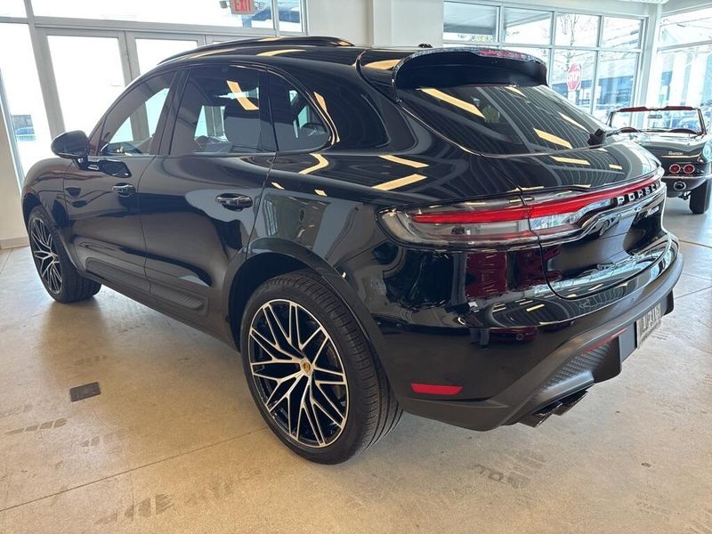 2023 Porsche Macan 