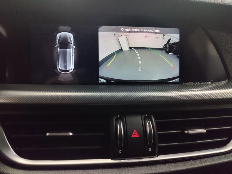 2024 Alfa Romeo Stelvio Ti AWD w/Sunroof/NavImage 26