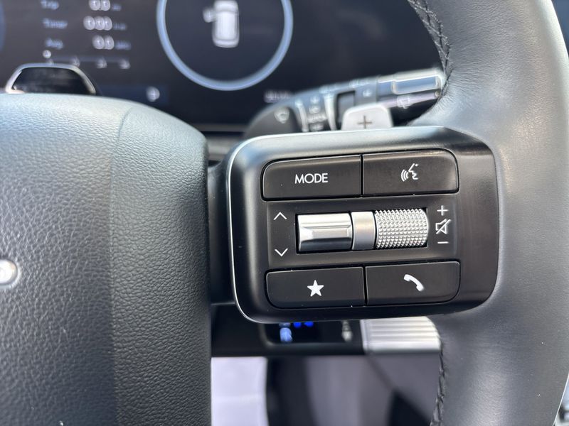 Used 2024 Hyundai Santa Fe LimitedImage 37