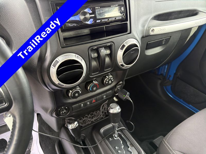 Used 2015 Jeep Wrangler JK RubiconImage 31