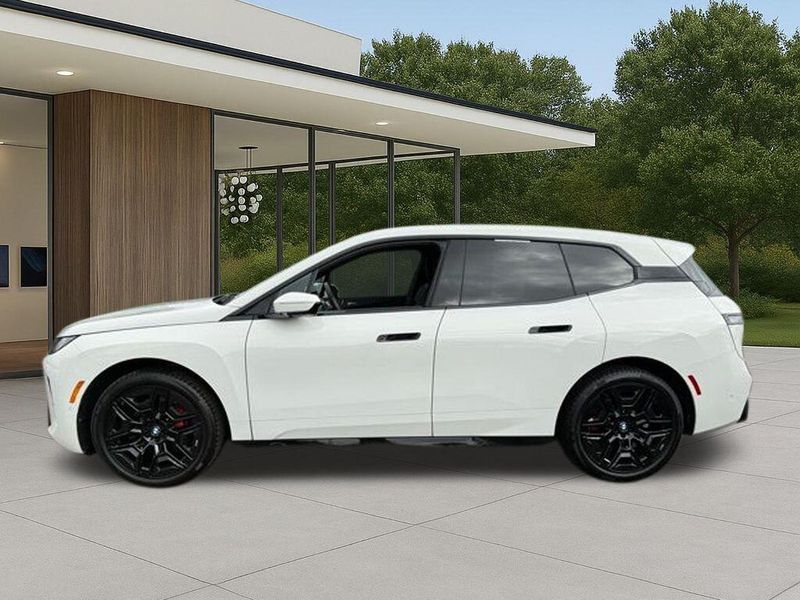 Used 2026 BMW iX xDrive60Image 13