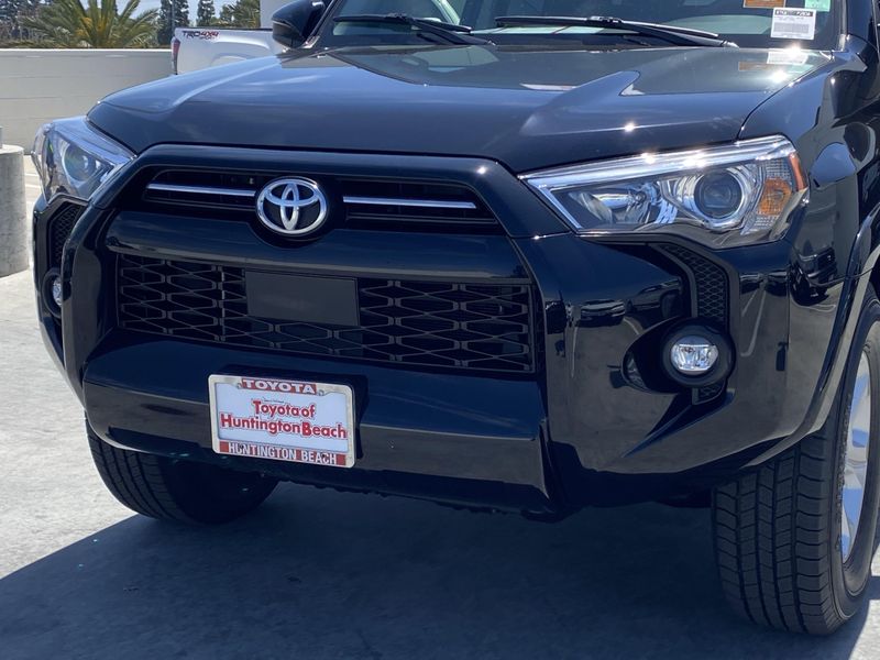 2023 Toyota 4Runner SR5Image 9