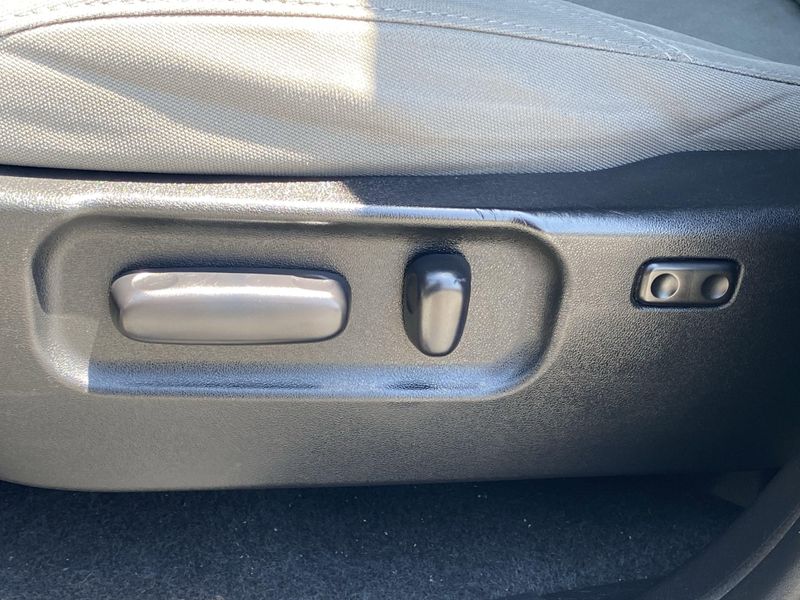 Used 2021 Toyota Tacoma 2WD SR5Image 16