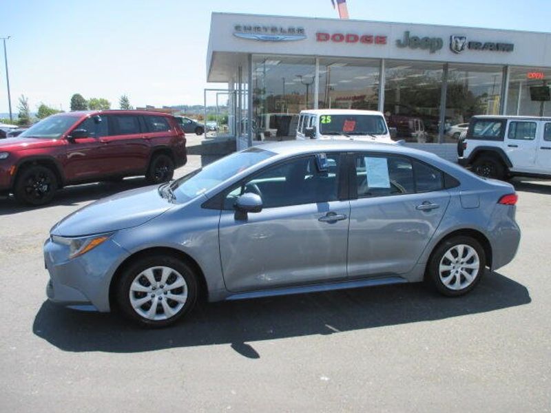 2022 Toyota Corolla LEImage 13