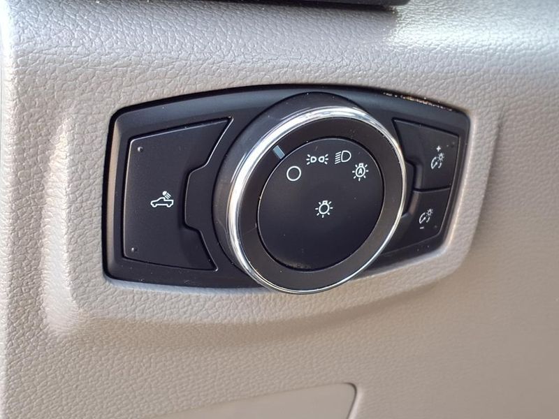 Used 2022 Ford F-250 XLImage 19