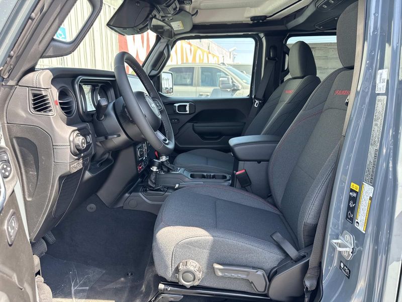 New 2026 Jeep Gladiator Rubicon 4x4